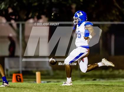 Thumbnail 3 in McKinley @ Brusly photogallery.