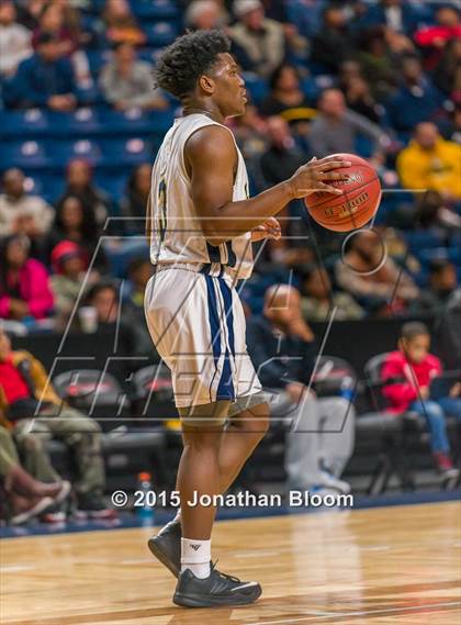 Thumbnail 1 in Sacred Heart vs Notre Dame Catholic (MLK Classic) photogallery.