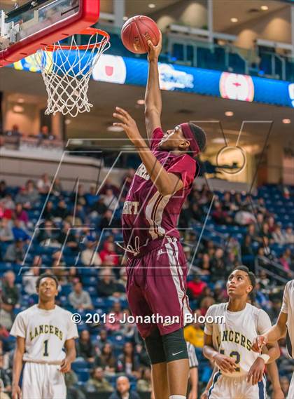 Thumbnail 1 in Sacred Heart vs Notre Dame Catholic (MLK Classic) photogallery.