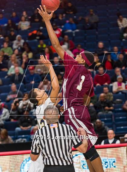 Thumbnail 1 in Sacred Heart vs Notre Dame Catholic (MLK Classic) photogallery.
