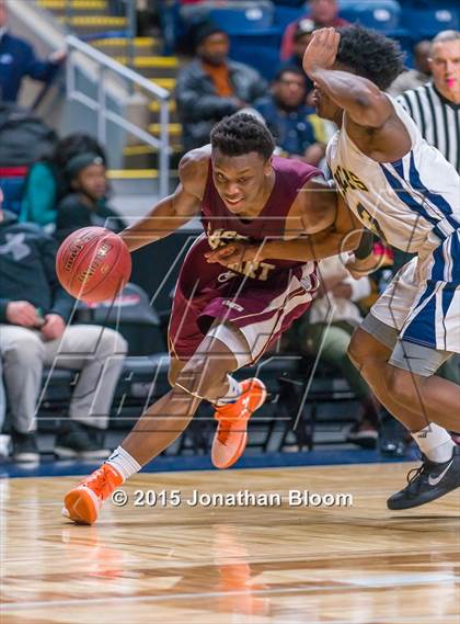 Thumbnail 2 in Sacred Heart vs Notre Dame Catholic (MLK Classic) photogallery.