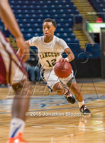 Thumbnail 1 in Sacred Heart vs Notre Dame Catholic (MLK Classic) photogallery.
