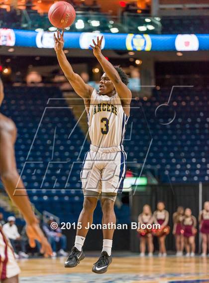 Thumbnail 1 in Sacred Heart vs Notre Dame Catholic (MLK Classic) photogallery.