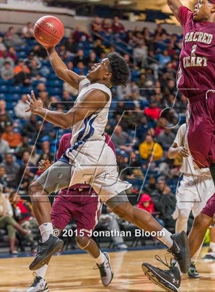 Thumbnail 1 in Sacred Heart vs Notre Dame Catholic (MLK Classic) photogallery.