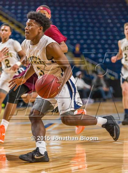 Thumbnail 2 in Sacred Heart vs Notre Dame Catholic (MLK Classic) photogallery.