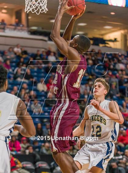 Thumbnail 3 in Sacred Heart vs Notre Dame Catholic (MLK Classic) photogallery.