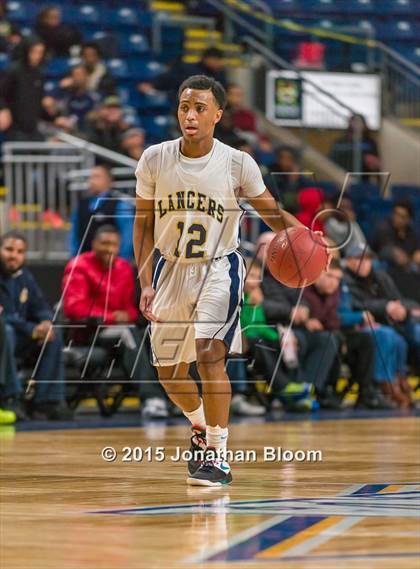 Thumbnail 1 in Sacred Heart vs Notre Dame Catholic (MLK Classic) photogallery.