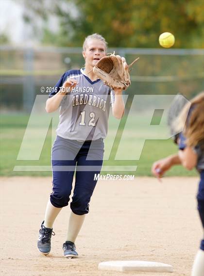 Thumbnail 2 in Frederick vs Ponderosa (CHSAA 4A Region 6 Playoff) photogallery.