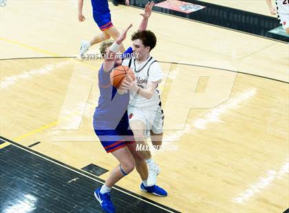 Thumbnail 1 in Carroll @ Franklin ( OHSAA D3 Sectional ) photogallery.