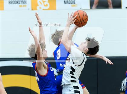 Thumbnail 1 in Carroll @ Franklin ( OHSAA D3 Sectional ) photogallery.