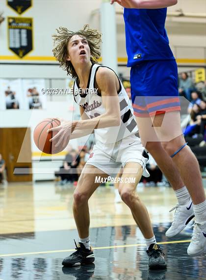 Thumbnail 2 in Carroll @ Franklin ( OHSAA D3 Sectional ) photogallery.