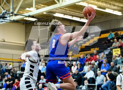 Thumbnail 3 in Carroll @ Franklin ( OHSAA D3 Sectional ) photogallery.