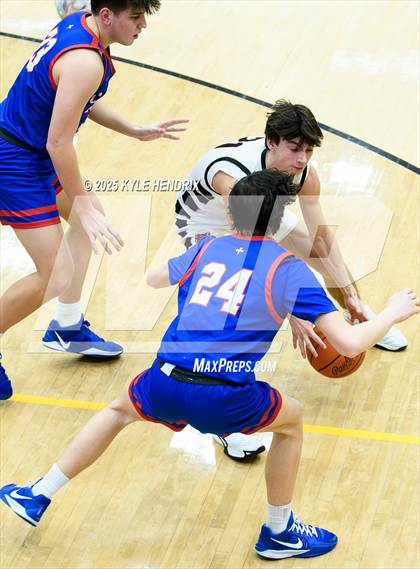 Thumbnail 1 in Carroll @ Franklin ( OHSAA D3 Sectional ) photogallery.