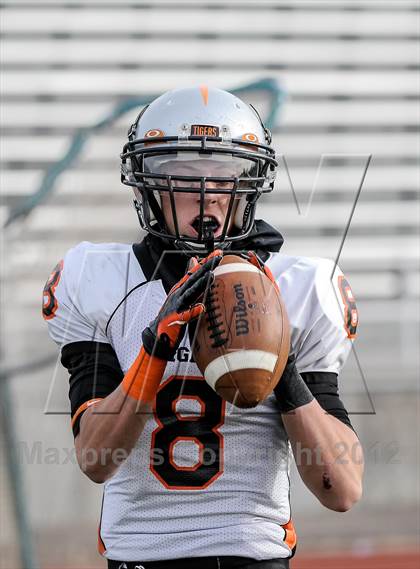 Thumbnail 3 in Grand Junction @ Columbine (CHSAA 5A First Round) photogallery.