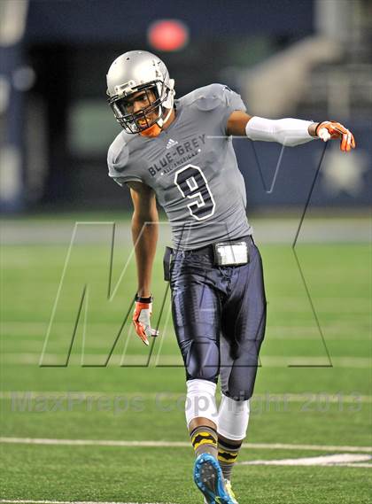 Thumbnail 1 in Blue-Grey All American Bowl (@AT&T Stadium) photogallery.