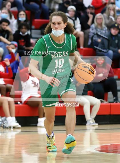 Thumbnail 2 in Myers Park @ South Mecklenburg photogallery.