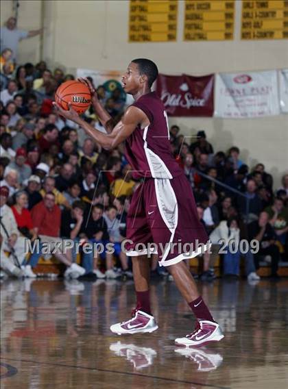 Thumbnail 3 in Winter Park vs. St. Benedict's Prep (City of Palms Classic) photogallery.