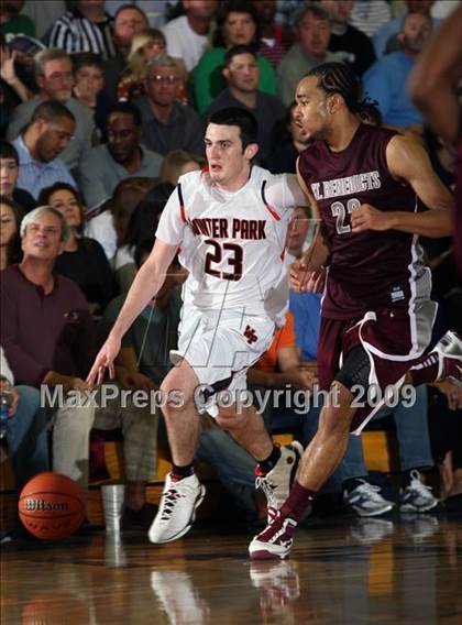 Thumbnail 1 in Winter Park vs. St. Benedict's Prep (City of Palms Classic) photogallery.