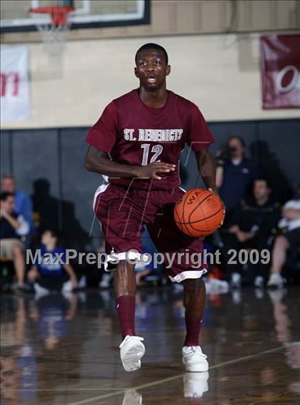 Thumbnail 3 in Winter Park vs. St. Benedict's Prep (City of Palms Classic) photogallery.