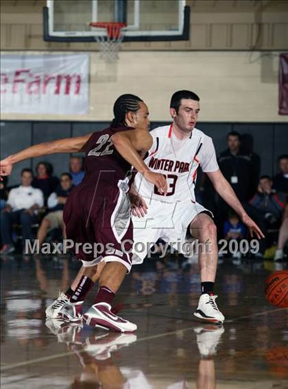 Thumbnail 3 in Winter Park vs. St. Benedict's Prep (City of Palms Classic) photogallery.