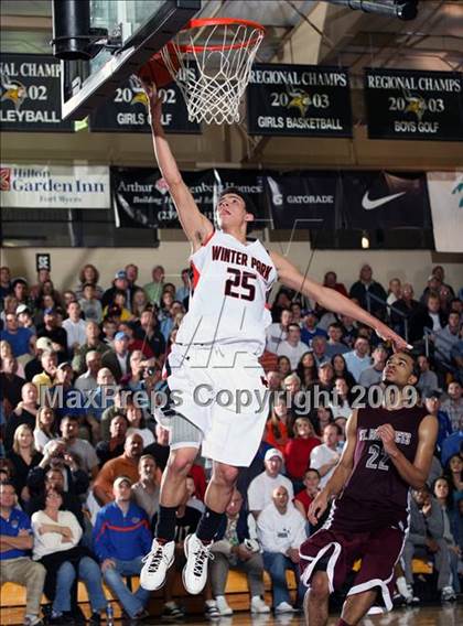Thumbnail 2 in Winter Park vs. St. Benedict's Prep (City of Palms Classic) photogallery.