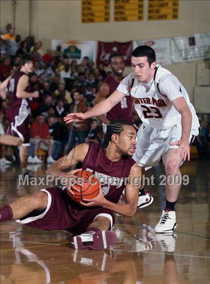 Thumbnail 3 in Winter Park vs. St. Benedict's Prep (City of Palms Classic) photogallery.