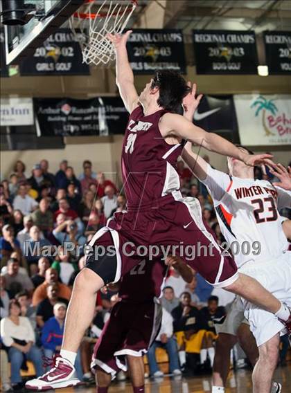 Thumbnail 3 in Winter Park vs. St. Benedict's Prep (City of Palms Classic) photogallery.