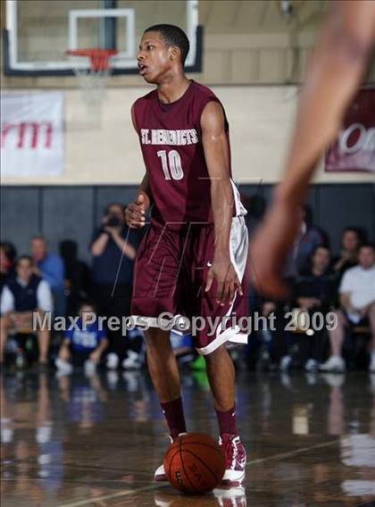 Thumbnail 2 in Winter Park vs. St. Benedict's Prep (City of Palms Classic) photogallery.