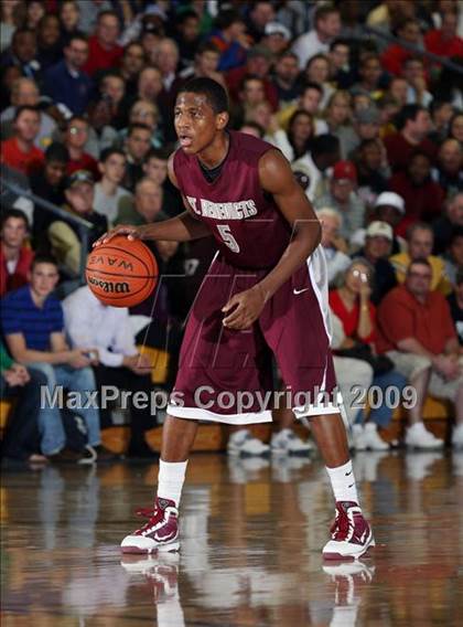 Thumbnail 2 in Winter Park vs. St. Benedict's Prep (City of Palms Classic) photogallery.