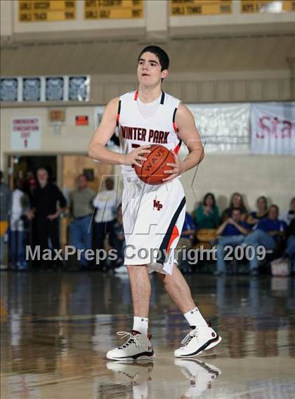 Thumbnail 2 in Winter Park vs. St. Benedict's Prep (City of Palms Classic) photogallery.