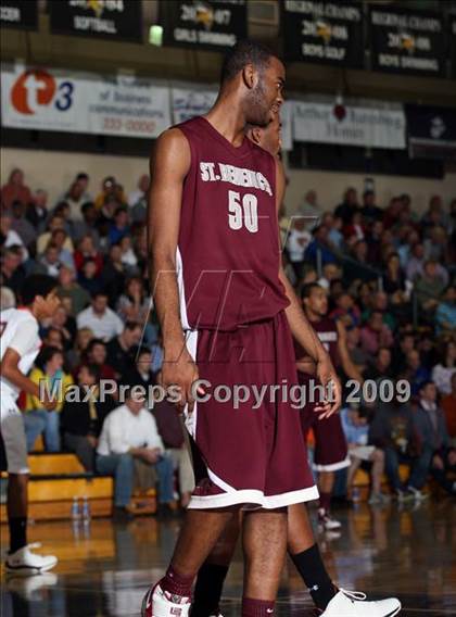 Thumbnail 2 in Winter Park vs. St. Benedict's Prep (City of Palms Classic) photogallery.