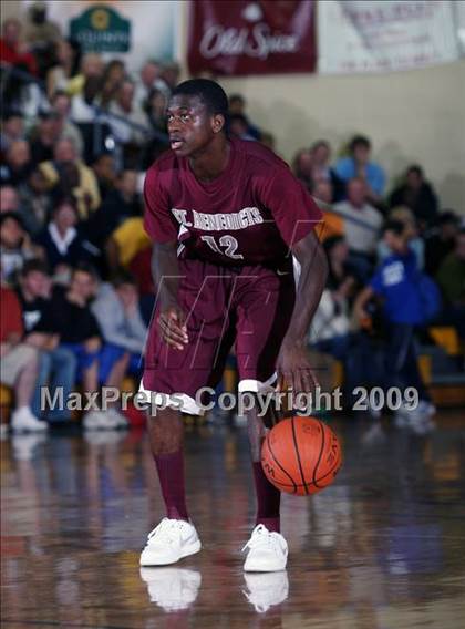 Thumbnail 1 in Winter Park vs. St. Benedict's Prep (City of Palms Classic) photogallery.