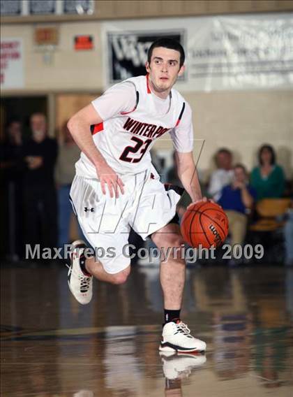 Thumbnail 1 in Winter Park vs. St. Benedict's Prep (City of Palms Classic) photogallery.
