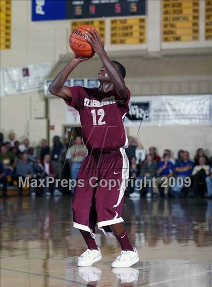 Thumbnail 2 in Winter Park vs. St. Benedict's Prep (City of Palms Classic) photogallery.