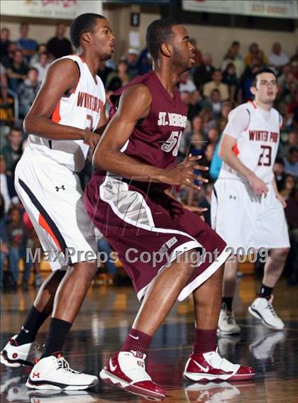 Thumbnail 3 in Winter Park vs. St. Benedict's Prep (City of Palms Classic) photogallery.