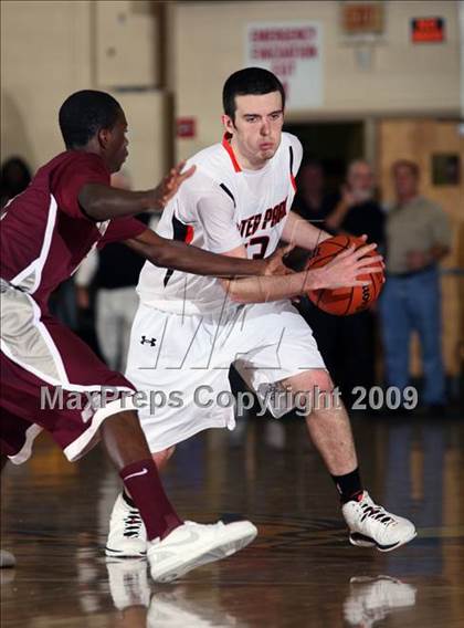 Thumbnail 1 in Winter Park vs. St. Benedict's Prep (City of Palms Classic) photogallery.