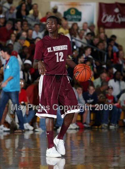 Thumbnail 3 in Winter Park vs. St. Benedict's Prep (City of Palms Classic) photogallery.