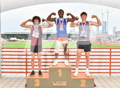 Thumbnail 2 in UIL 1A Track & Field Final (Awards) photogallery.