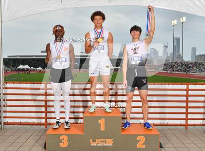 Thumbnail 3 in UIL 1A Track & Field Final (Awards) photogallery.