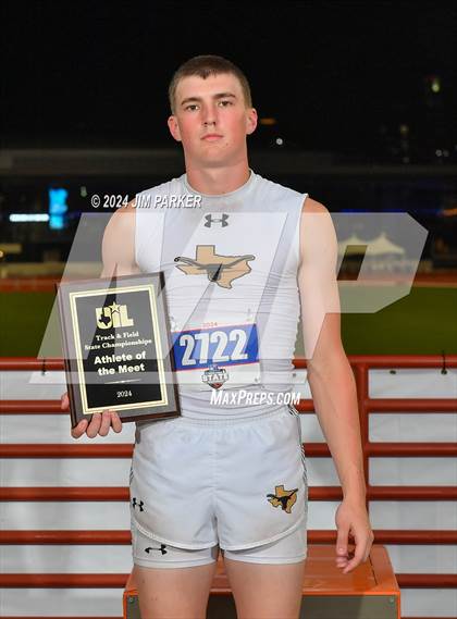 Thumbnail 3 in UIL 1A Track & Field Final (Awards) photogallery.