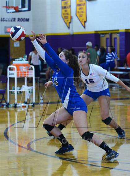 Thumbnail 2 in Dana Hills vs. Redondo (Durango Fall Classic) photogallery.