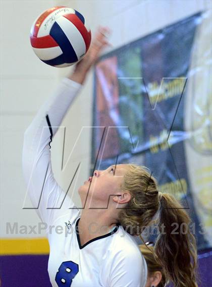 Thumbnail 3 in Dana Hills vs. Redondo (Durango Fall Classic) photogallery.