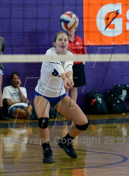 Thumbnail 2 in Dana Hills vs. Redondo (Durango Fall Classic) photogallery.