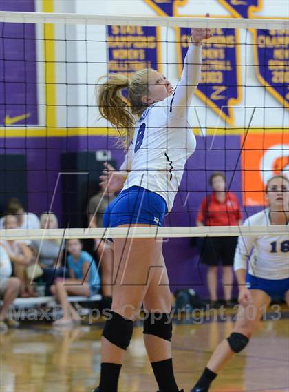 Thumbnail 1 in Dana Hills vs. Redondo (Durango Fall Classic) photogallery.