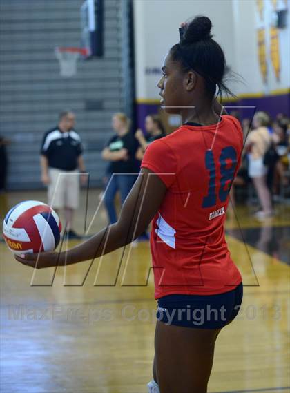 Thumbnail 3 in Dana Hills vs. Redondo (Durango Fall Classic) photogallery.