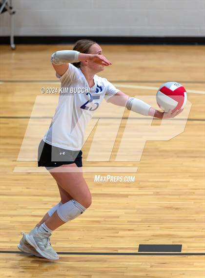 Thumbnail 3 in Mishawaka HomeSchool vs Cincinnati HomeSchool (Midwest Volleyball Classic) photogallery.