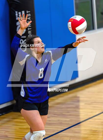 Thumbnail 2 in Mishawaka HomeSchool vs Cincinnati HomeSchool (Midwest Volleyball Classic) photogallery.