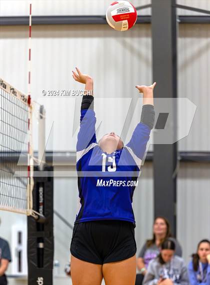 Thumbnail 3 in Mishawaka HomeSchool vs Cincinnati HomeSchool (Midwest Volleyball Classic) photogallery.