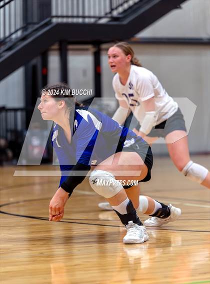 Thumbnail 1 in Mishawaka HomeSchool vs Cincinnati HomeSchool (Midwest Volleyball Classic) photogallery.