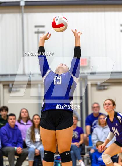 Thumbnail 1 in Mishawaka HomeSchool vs Cincinnati HomeSchool (Midwest Volleyball Classic) photogallery.